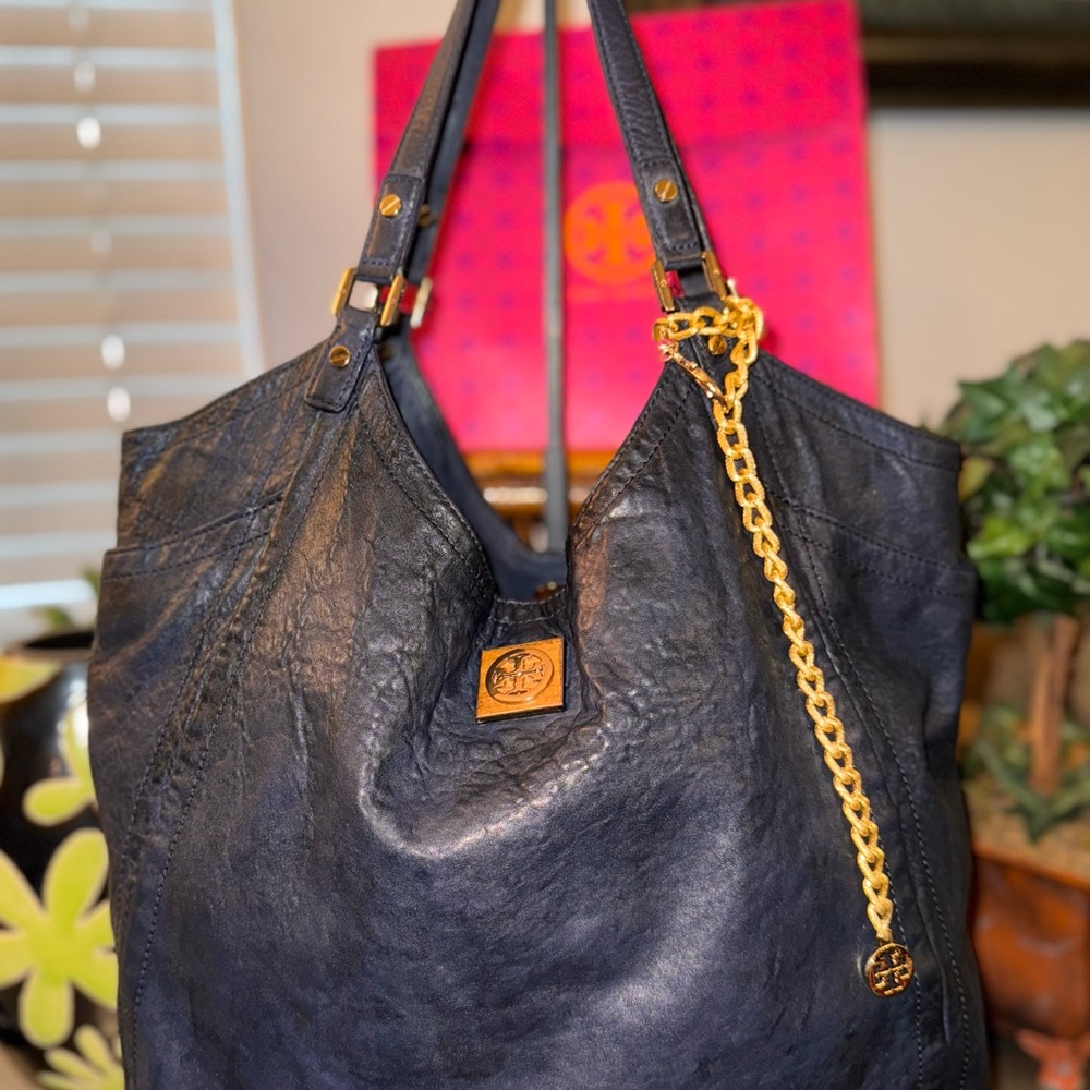 Tory Burch Navy Leather Tote Bag *** SOLD***